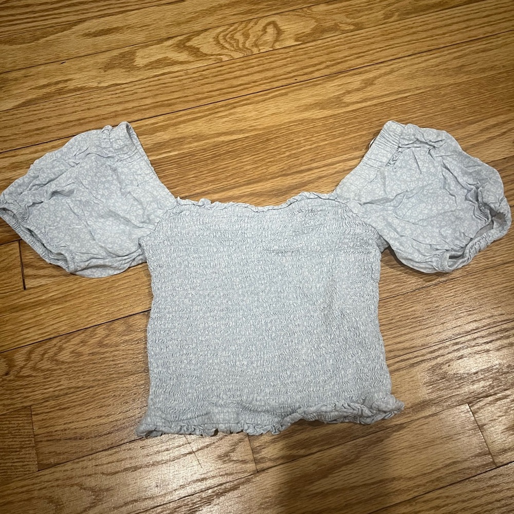 Streetwear Society light blue floral puff sleeve top